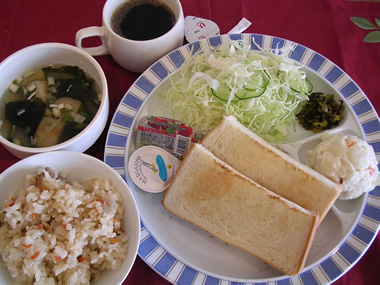 朝食